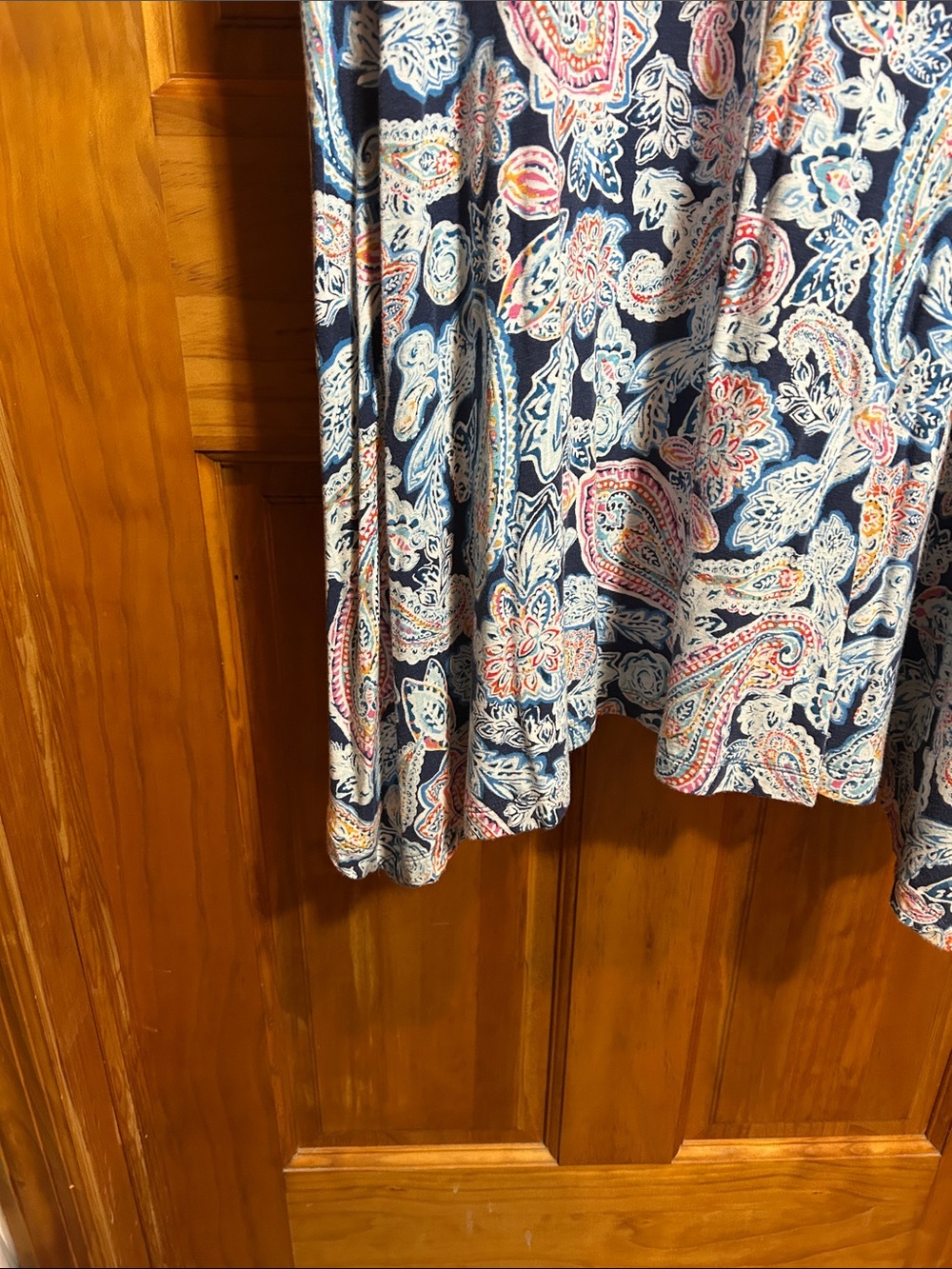Garment on Hanger - Picture 7 of 14